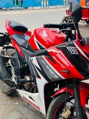 HONDA CBR 150R